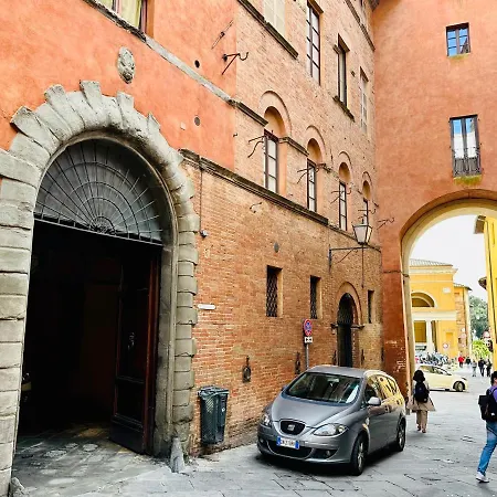 Domus An - Sant'agata-historical Home-very דירה סיינה