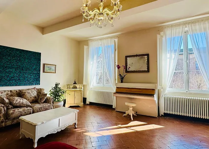 Domus An - Sant'agata-historical Home-very דירה סיינה